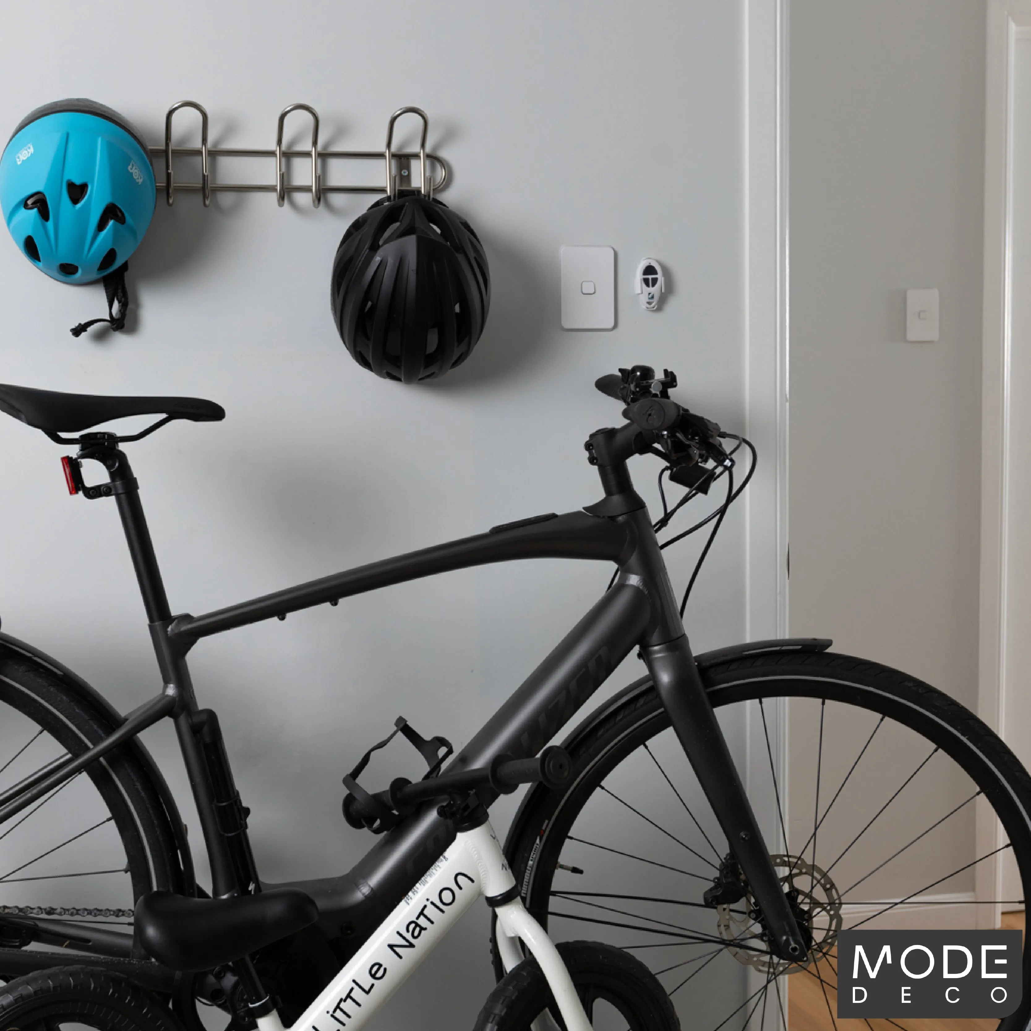 8 Metal Hooks Hook Rail