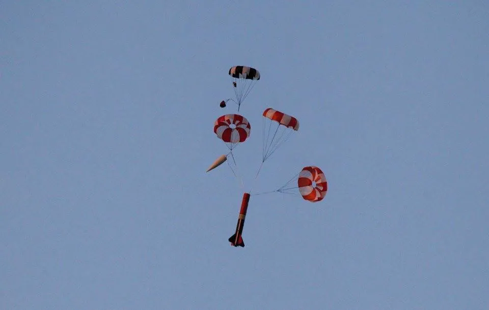 Iris Ultra 48" Compact Parachute - 12.5lb @ 20fps; 7lb @ 15fps