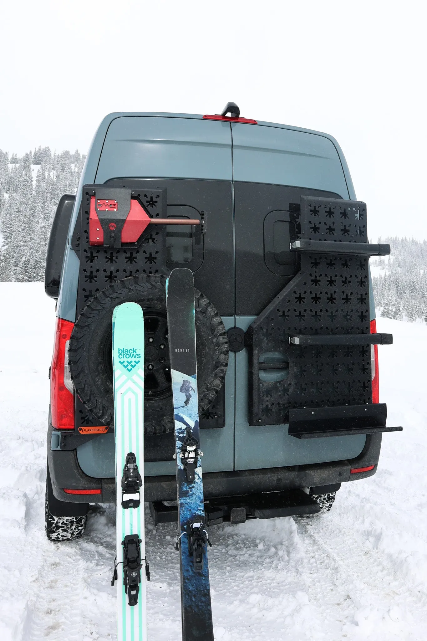 Thule Ski Rack with Flarespace Mounting Hardware